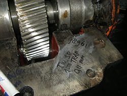 Service on a FLENDER gearbox