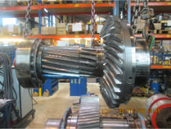 Inspection and repair of FLENDER B2-DH-14-C gearbox