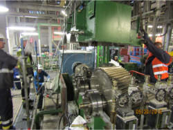 Inspection and repair of JSW GP-450T gearbox