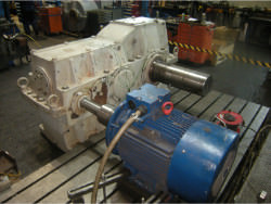Repair and inspection on Santasalo 3C630NE gearbox