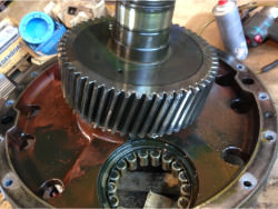 Inspection and repair of FLENDER P2SB-22 gearbox