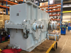 Inspection and repair on ZPMC GFH1600.16.A1A-00 gearbox