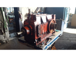 Inspection and repair of FLENDER T3-DH-9-D gearbox