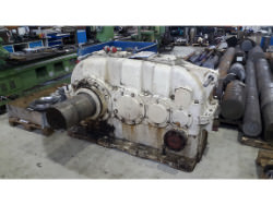 Inspection of a FLENDER SVN 500 gearbox