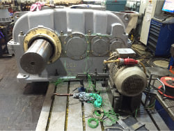 Inspection and repair of FLENDER SVN 500 gearbox