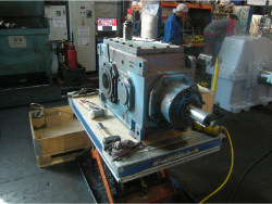 Inspection and repair of FLENDER B2-DH-8-A gearbox