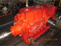 Inspection and repair of FLENDER T3-DH-9-D gearbox