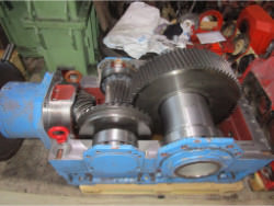 Inspection and repair of FLENDER B2-DH-14-C gearbox