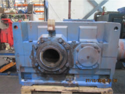 Inspection and repair of FLENDER B2-DH-14-D gearbox