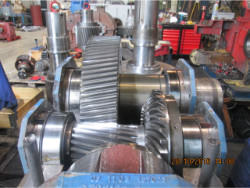 Inspection and repair of FLENDER B2-DH-14-D gearbox