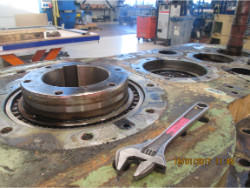 Inspection and repair of FLENDER SDOS 360 gearbox