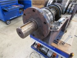 Inspection and repair of FLENDER KBH 400/S/So gearbox