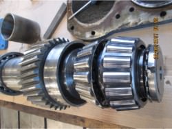 Caja de cambios Kumera Inspection and repair of damaged Kumera LD 4500-25-R-E1 gearbox