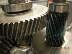 Inspection and repair on STAHL L8126B gearbox