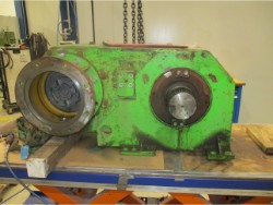 Inspection and repair on STAHL L8126B gearbox