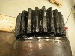 Inspection and repair on FLENDER SOND-175 gearbox