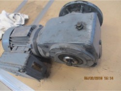 Inspection and repair on SEW SA42eD17D4 gearbox