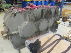 Inspection and repair on CMD 28H30CTR gearbox