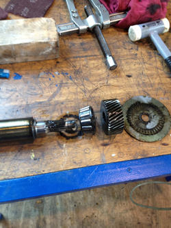 Chemineer gearbox service