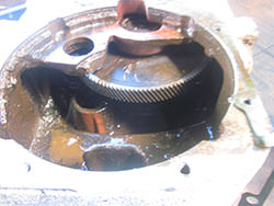 Service on a FLENDER gearbox