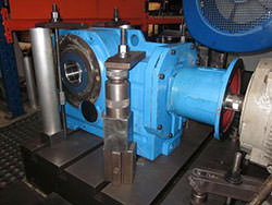 Inspection of a FLENDER gearbox