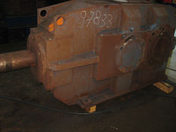 Inspection of a FLENDER gearbox