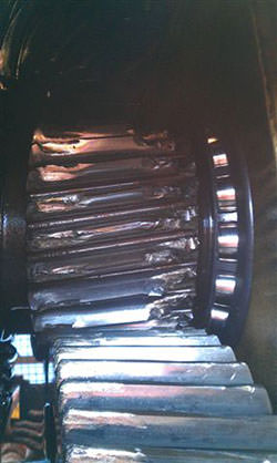 Service on a FLENDER gearbox