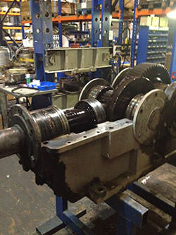 Service on a FLENDER gearbox