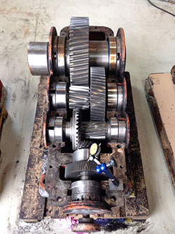 Service on a FLENDER gearbox