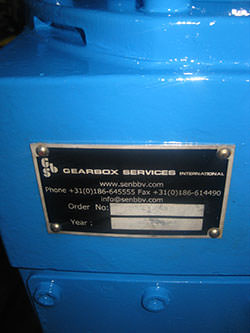 Service on a FLENDER gearbox