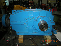 Service on a PIV gearbox