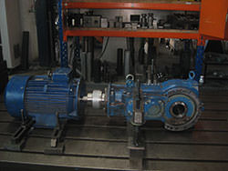 Inspection of a SANTASALO gearbox
