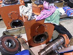 Repair of a ZPMC gearbox